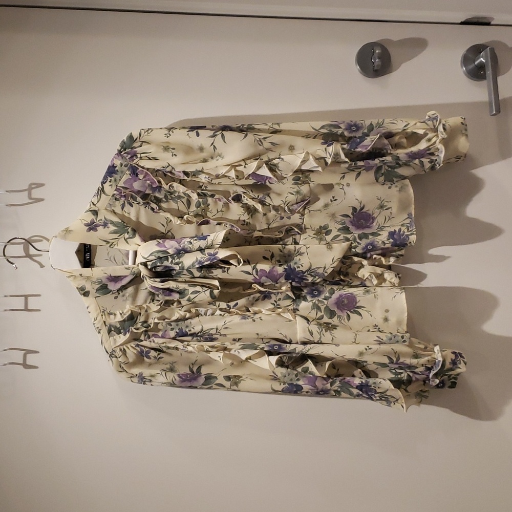 Ruffled Blouse - M